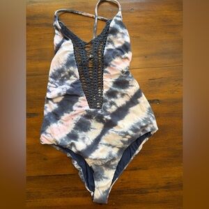 Billabong one piece size M